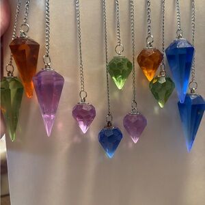 Elegant Multicolor Crystal Pendant Necklace Set